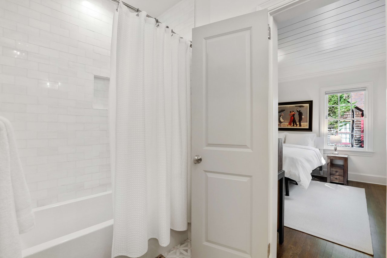 3861 Wieuca Terrace NE