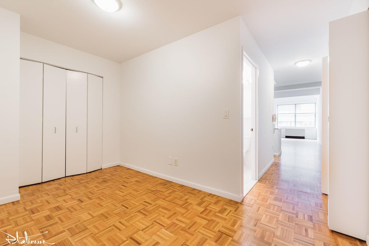 45 Wall Street, Apt PH10