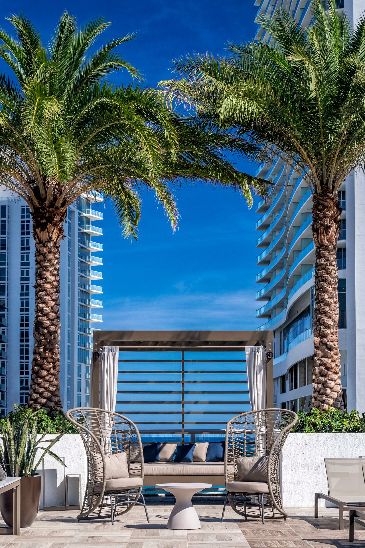 4010 S Ocean Drive 1006