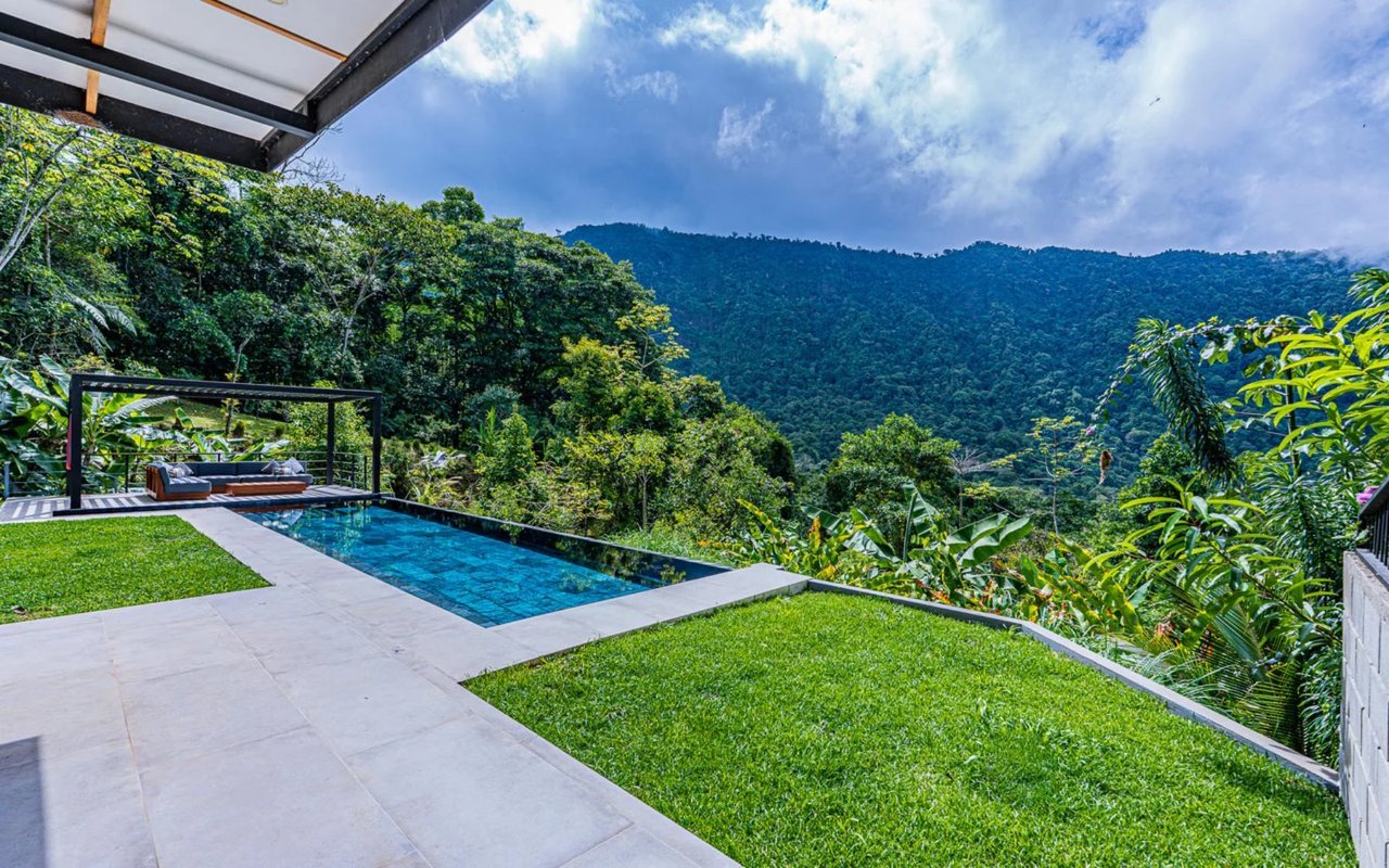 Off-Grid Regenerative Homestead, Perez Zeledon, San Jose