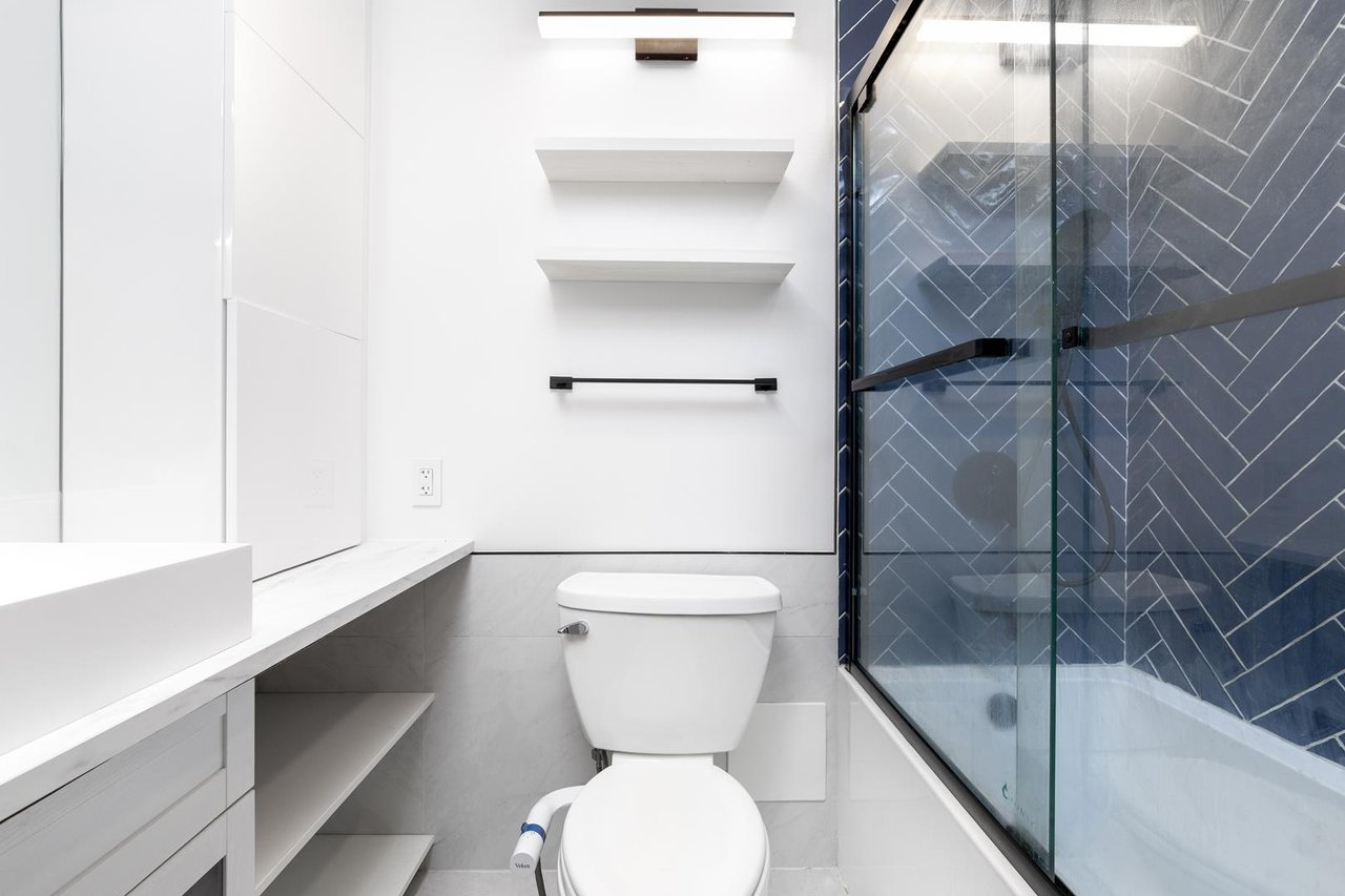 300 Rector Place, Apt 4M
