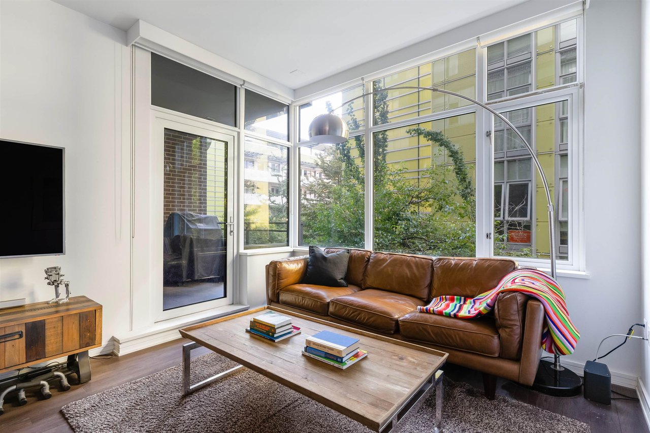 201-181 W 1st Ave