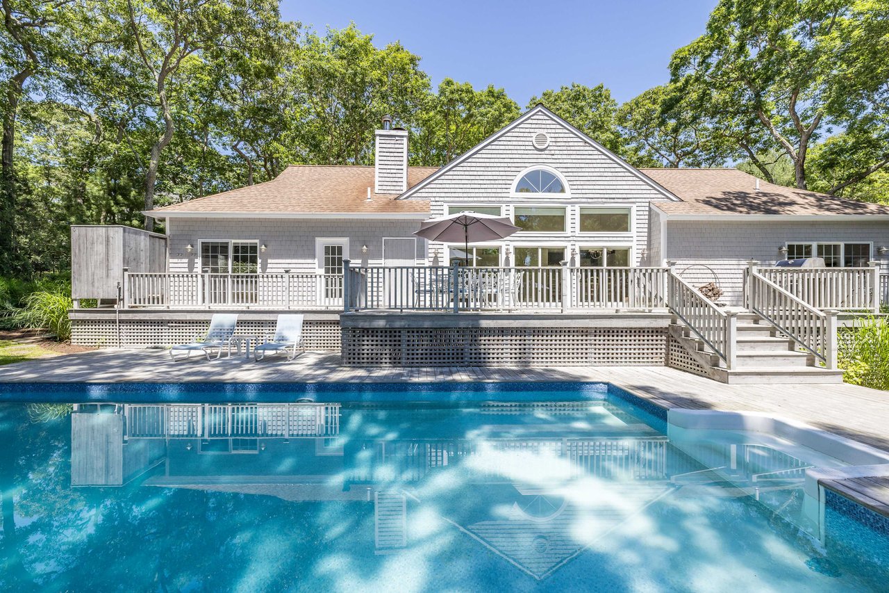 9 Scallop Ave, East Hampton