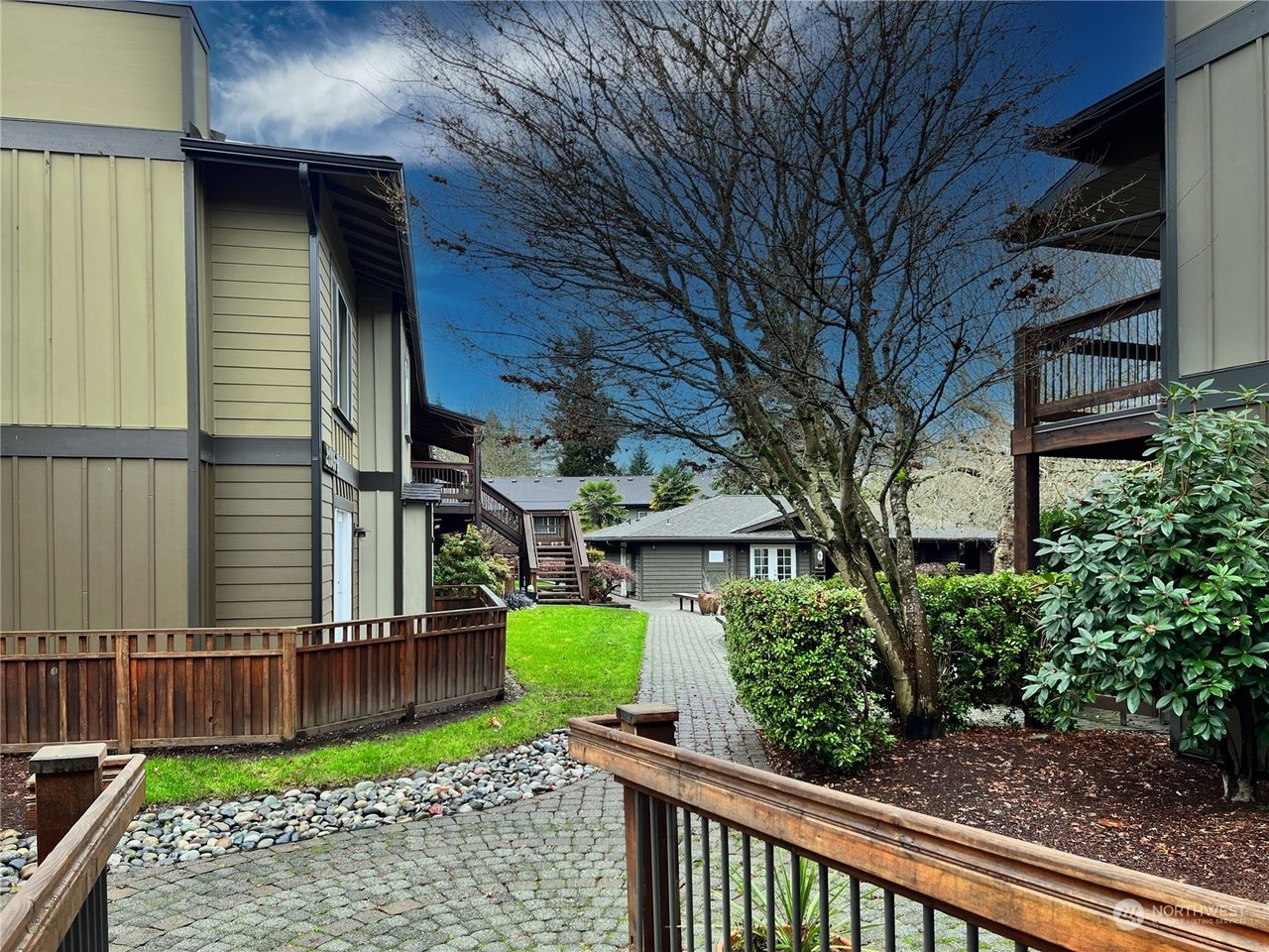 C110-21307 48th Ave