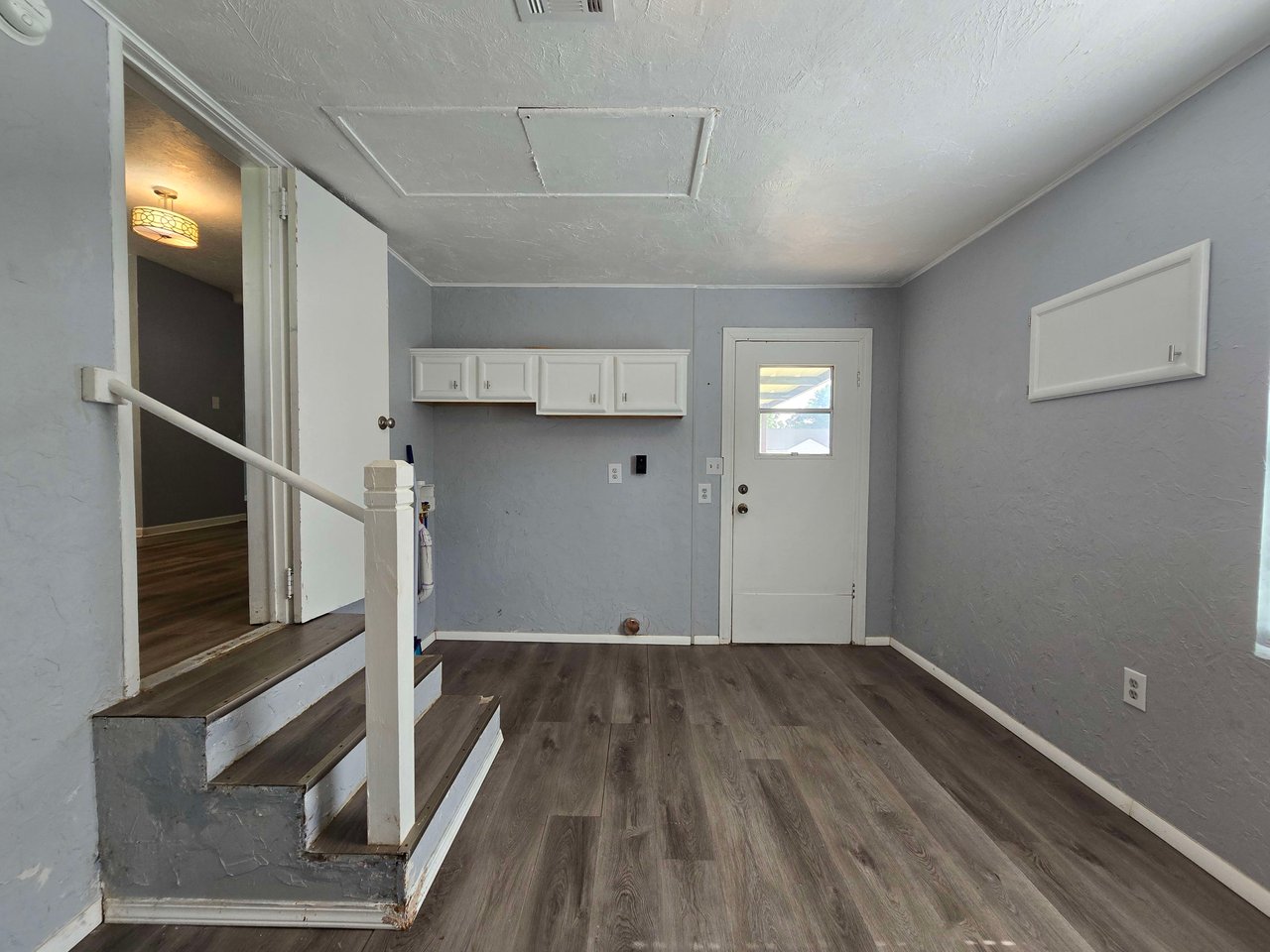 216 W Franklin