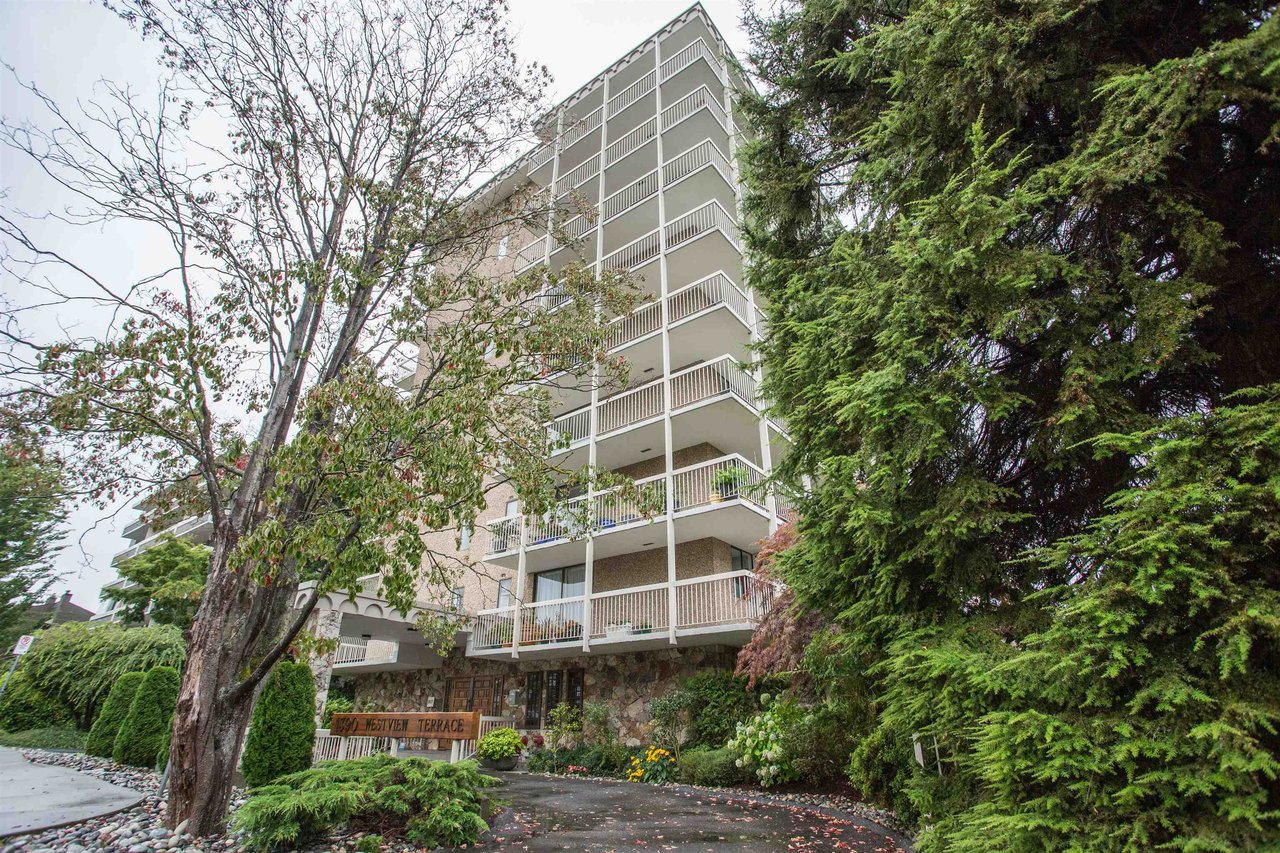 203-1390 Duchess Ave