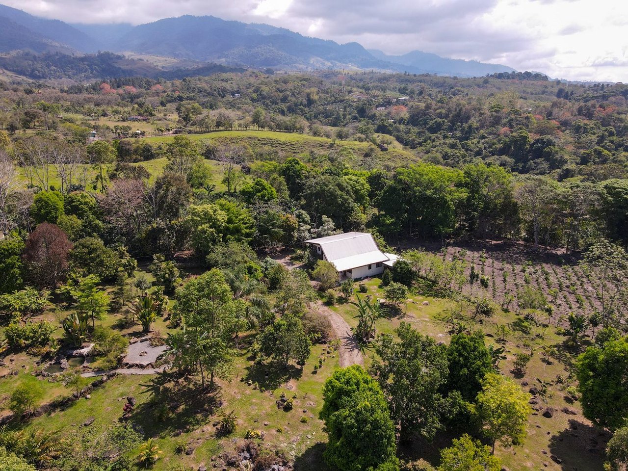 Creekfront Country Acreage Home, Perez Zeledon, San Jose