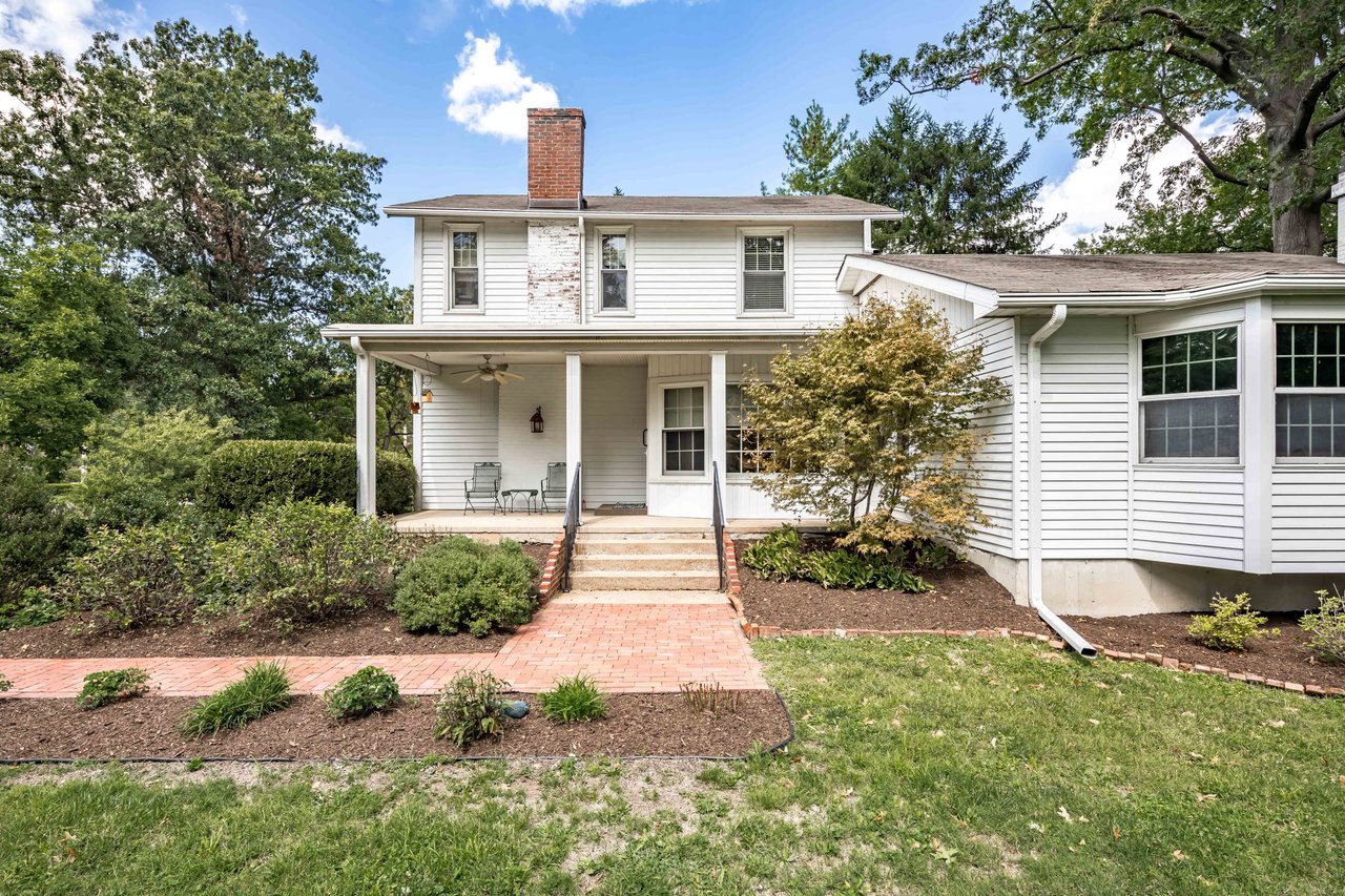 A Charming Farmhouse in the Heart of Frontenac