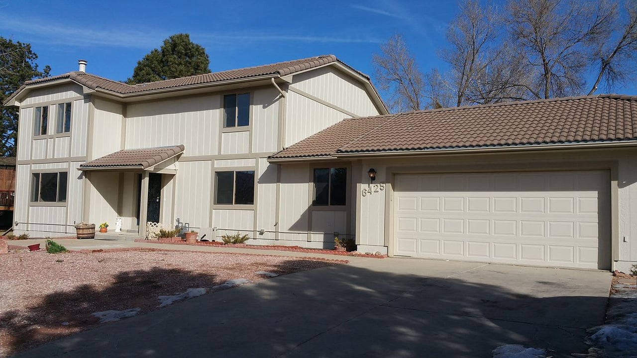 6425 Delmonico Dr