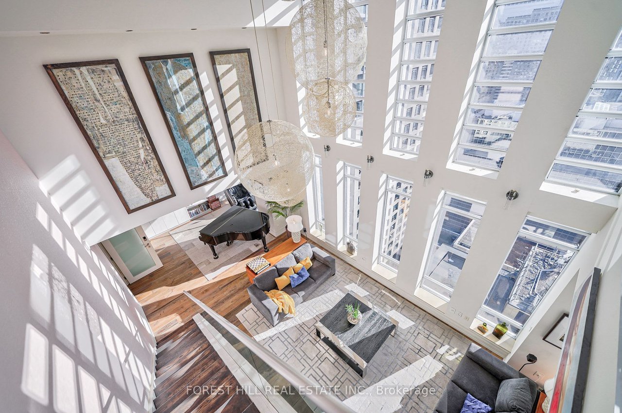  The Cosmopolitan Hotel & Residences