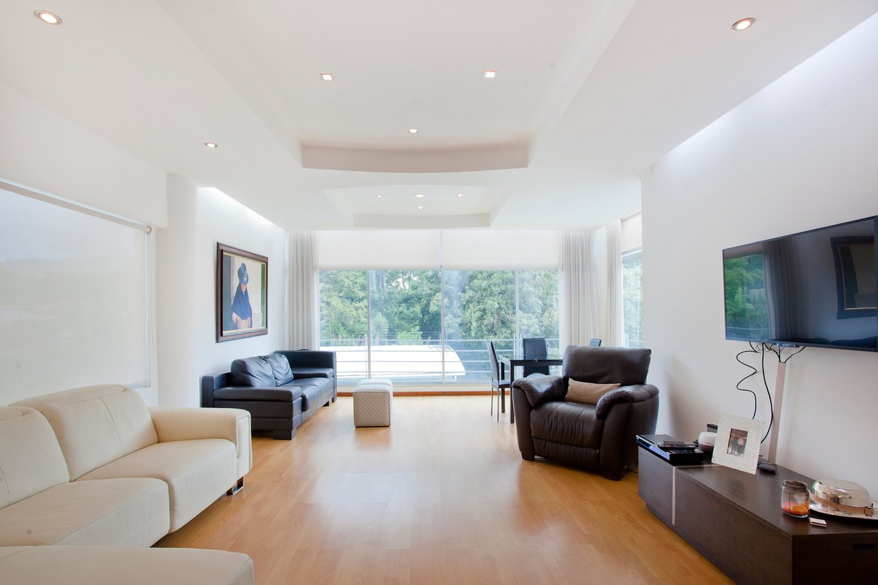 Mountain View Contemporary Apartment, Escazu, San Jose