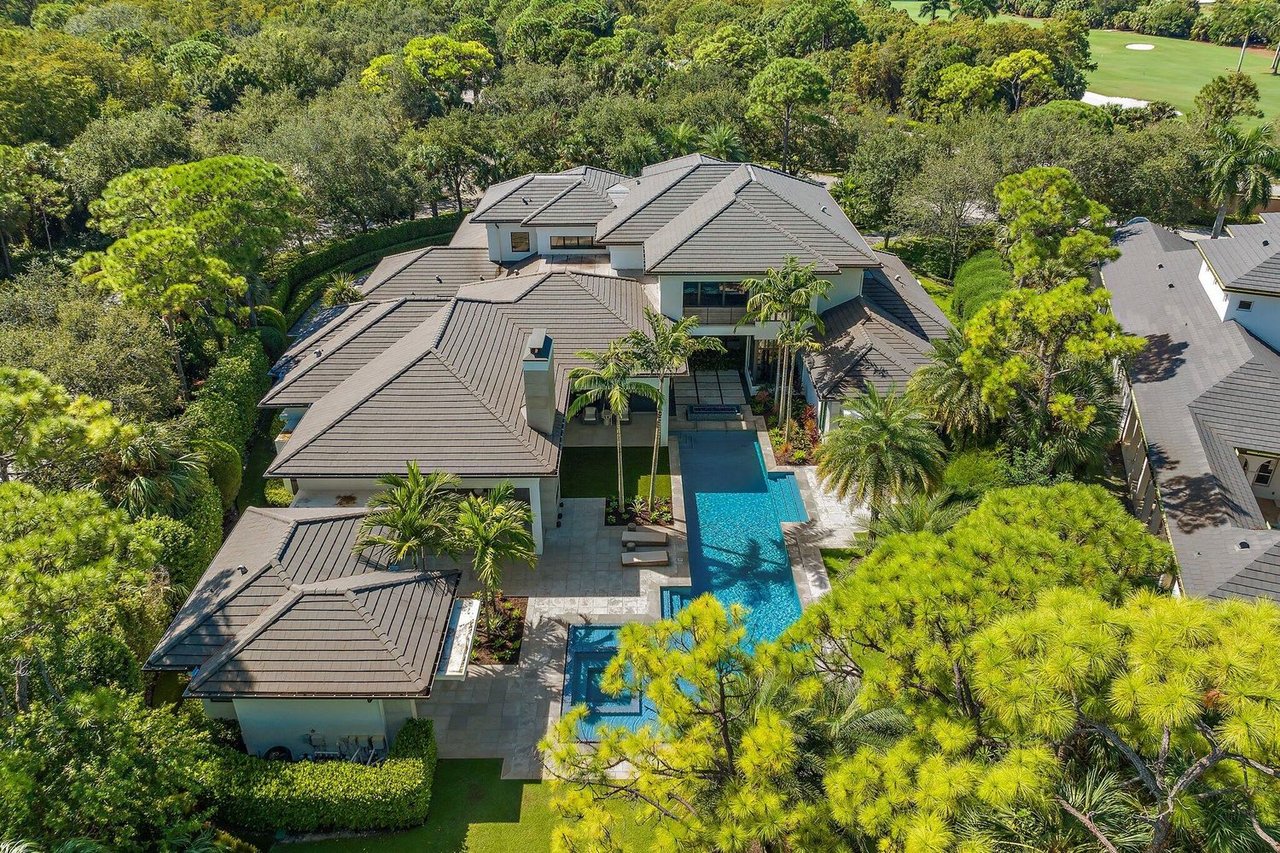 103 W Bears Club Dr