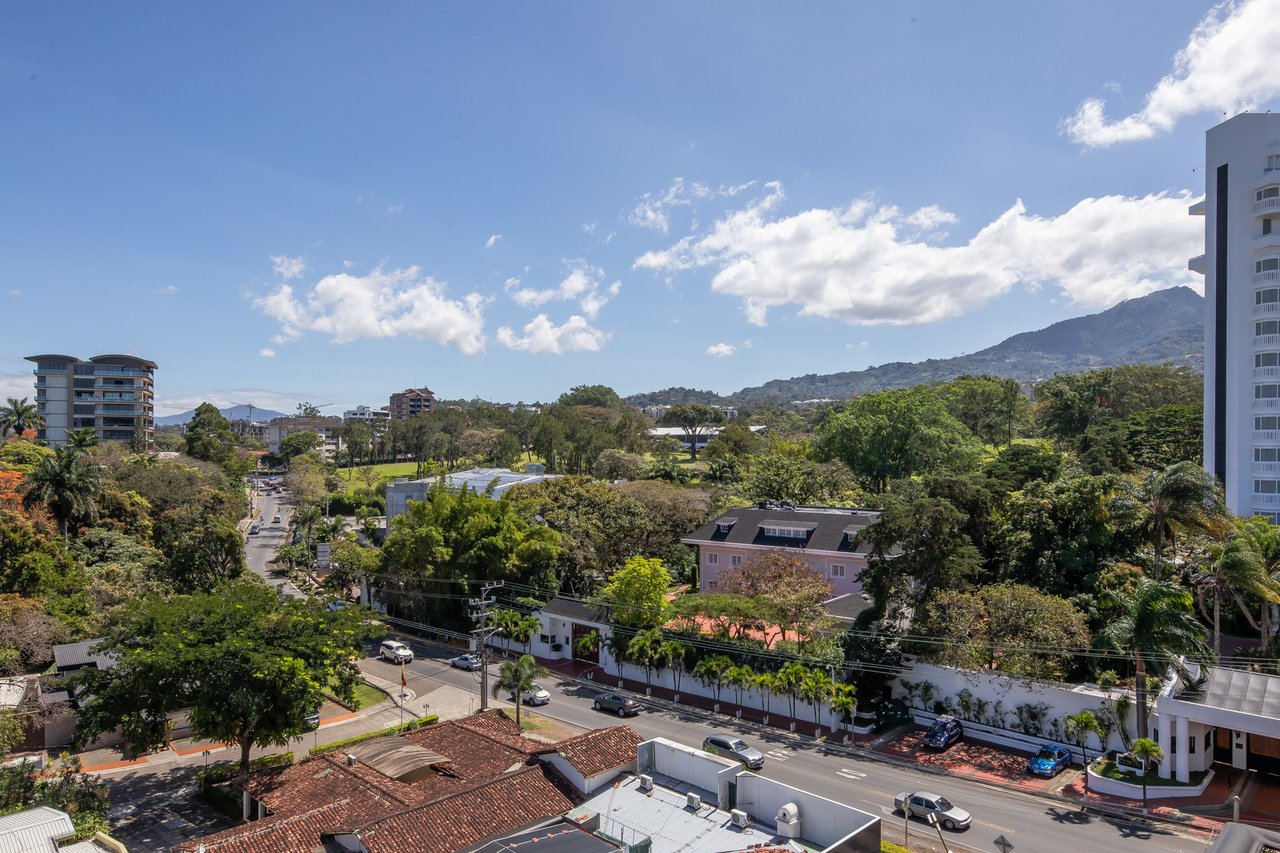 Renovated Executive Condo Home, Escazu, San Jose