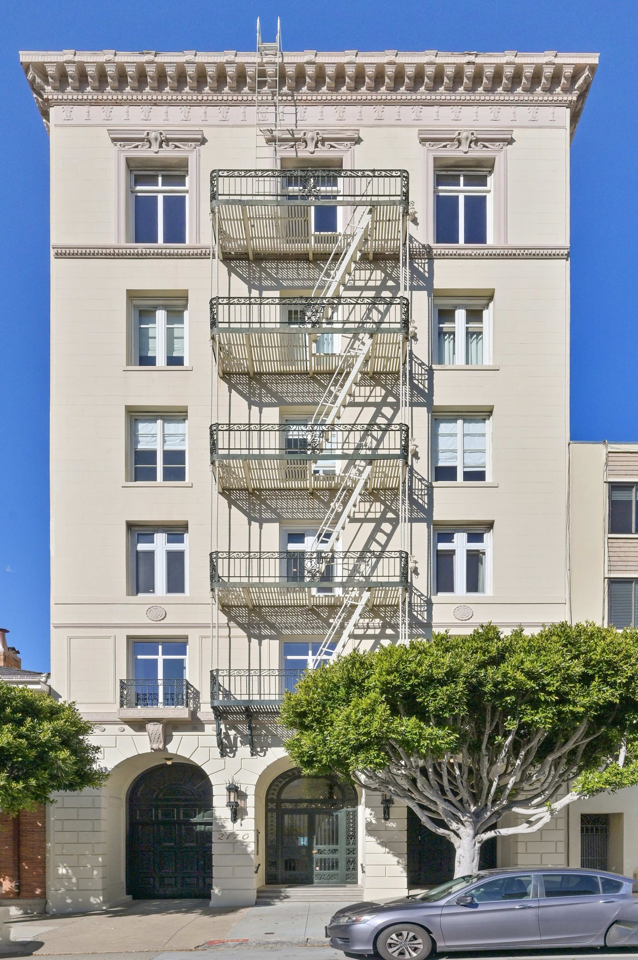 Grand Pacific Heights Apartment