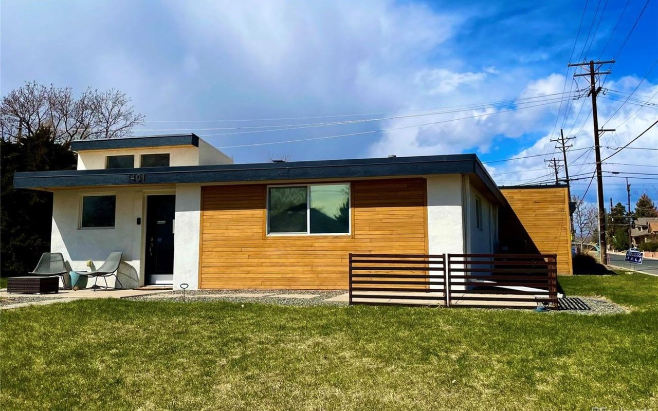 Modern Listing of the Day (April 13, 2022)