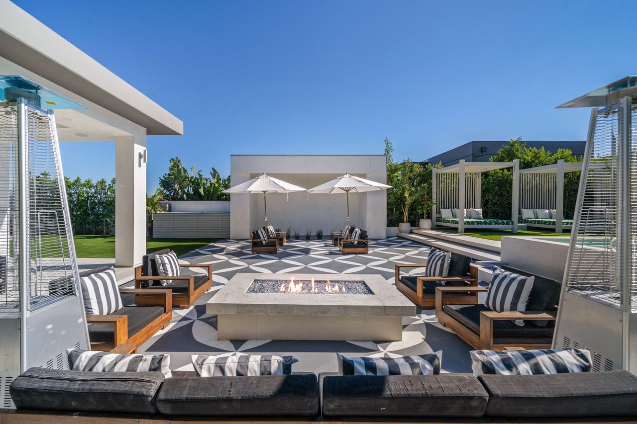 The Apex HH | 7115 Macapa Drive
