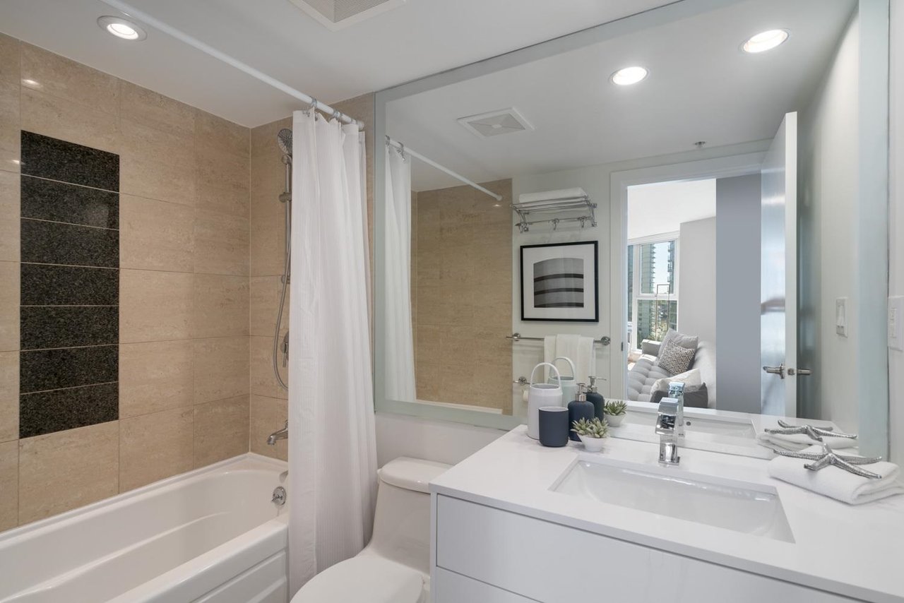 1003-550 Pacific Street, Vancouver