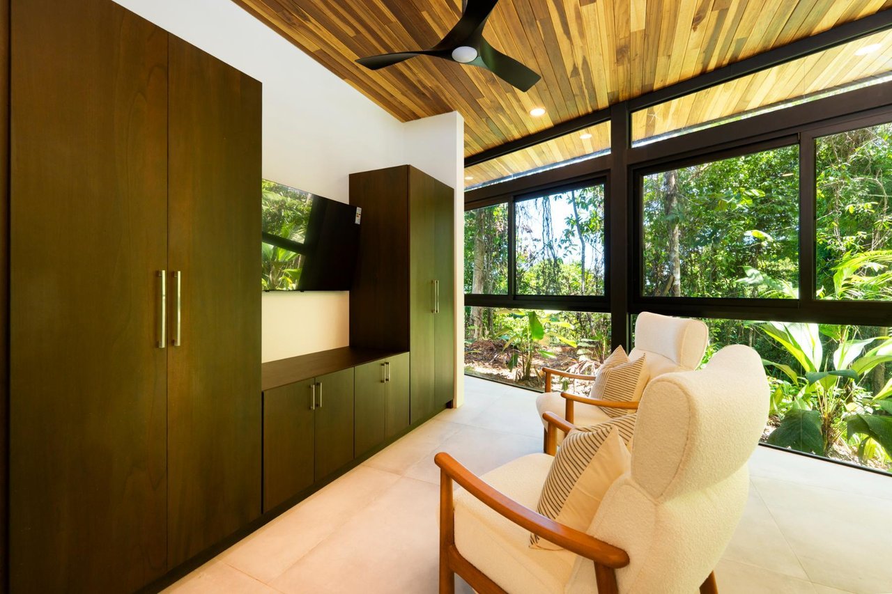 Secluded Tropical Modern Estate, Dominical, Puntarenas