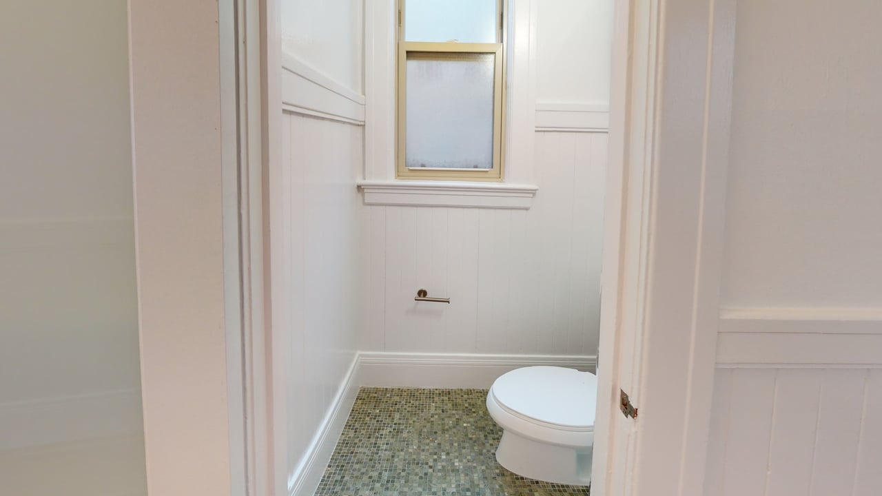 1030 Sacramento Street- 3Bd/1Ba Nob Hill Flat