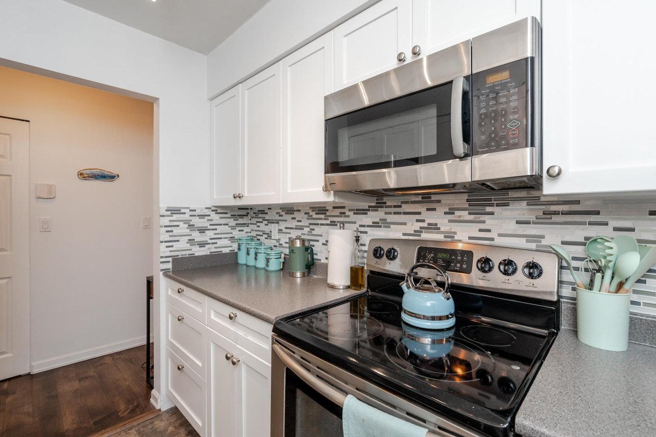405-3760 Albert Street, Burnaby