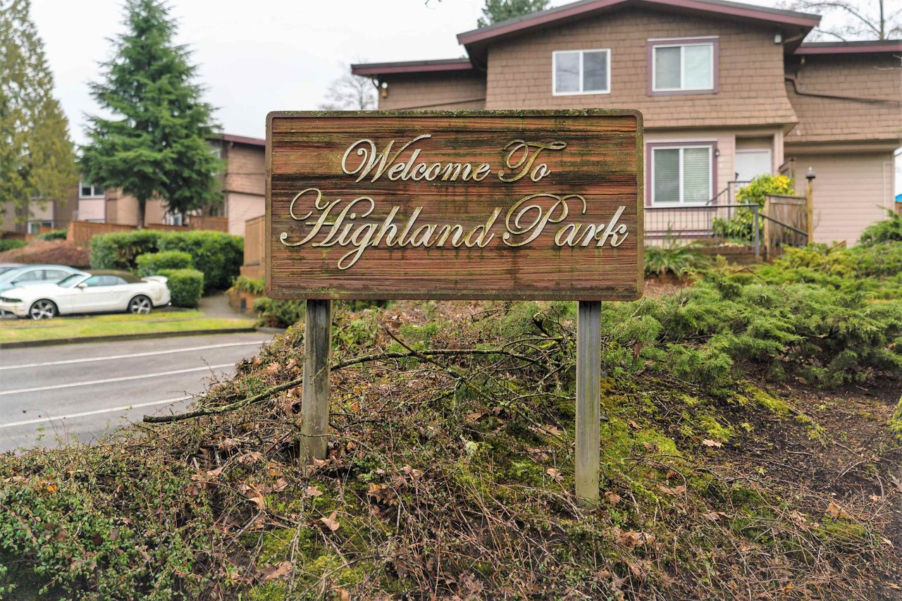 4-313 Highland Wy