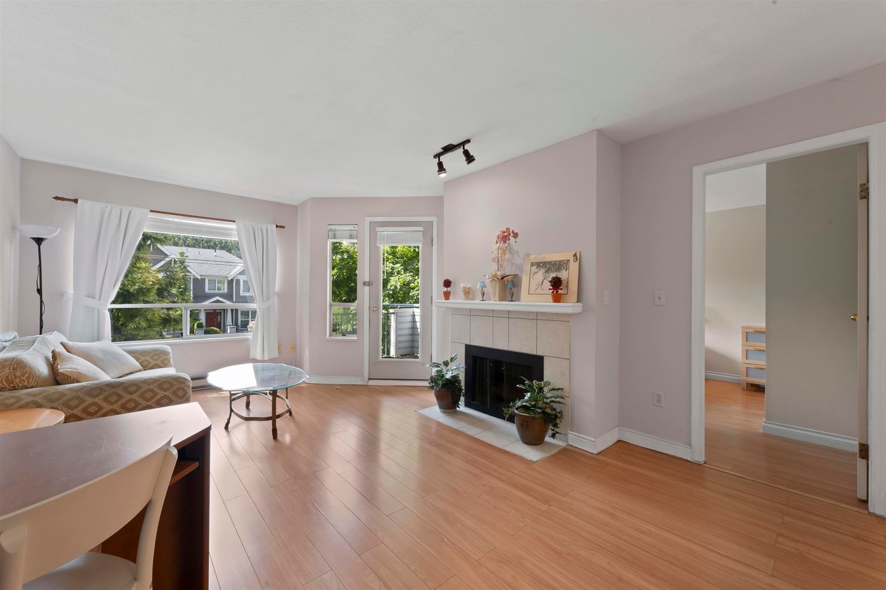 112-7840 Moffatt Rd