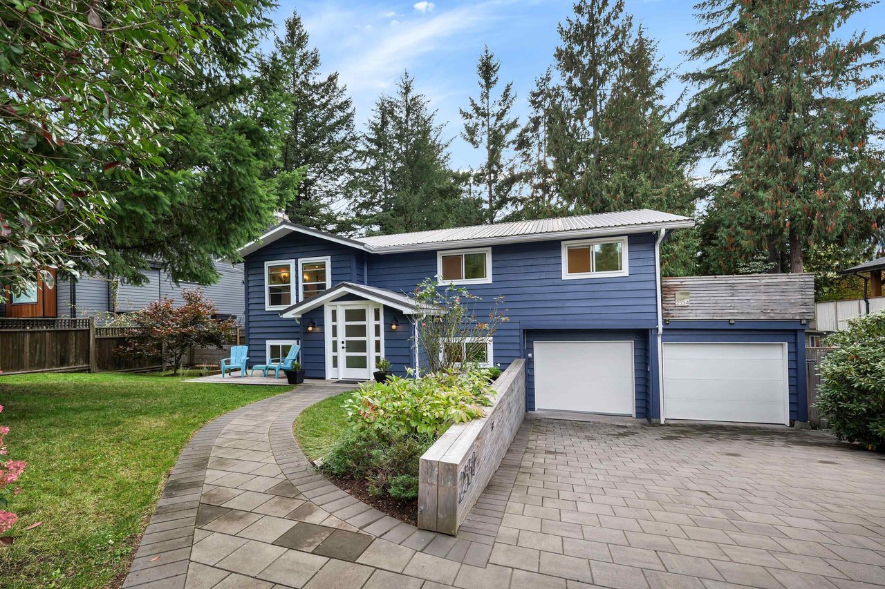 2554 Jura Cres