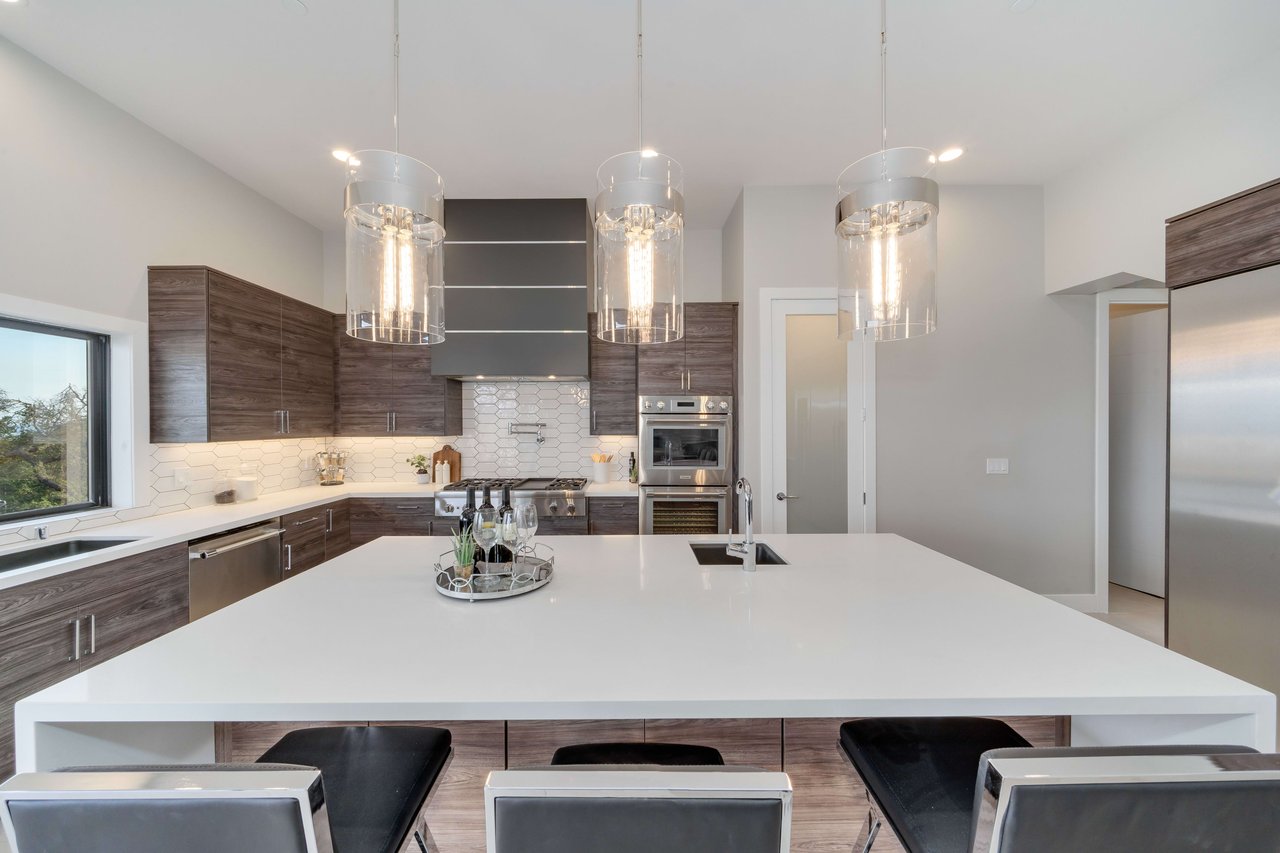 3927 Rincon Ridge Drive