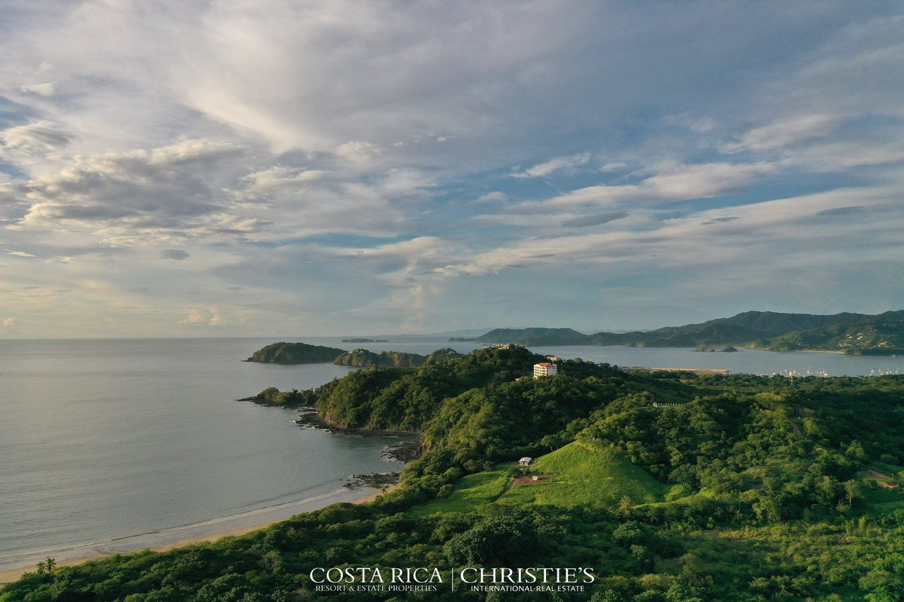 Cantomar Beachfront Residence #1