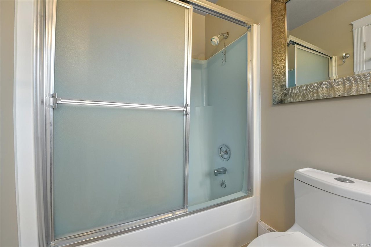 879 Denford Cres