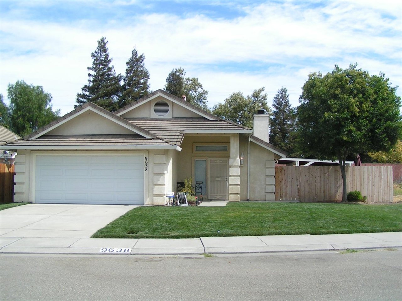9638 Twin Creeks Ave