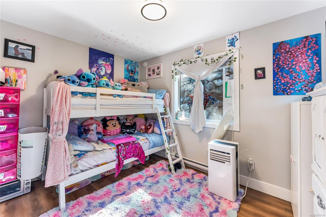 297 Lone Oak Pl