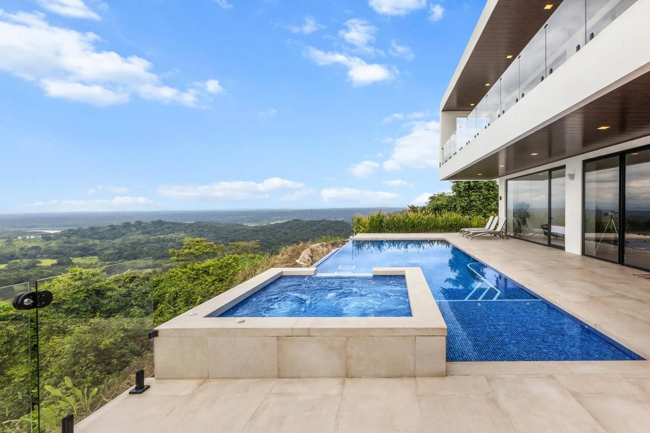 Luxury Ocean View Villa, Jaco, Puntarenas