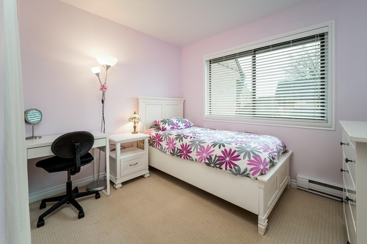 28-3851 Blundell Rd