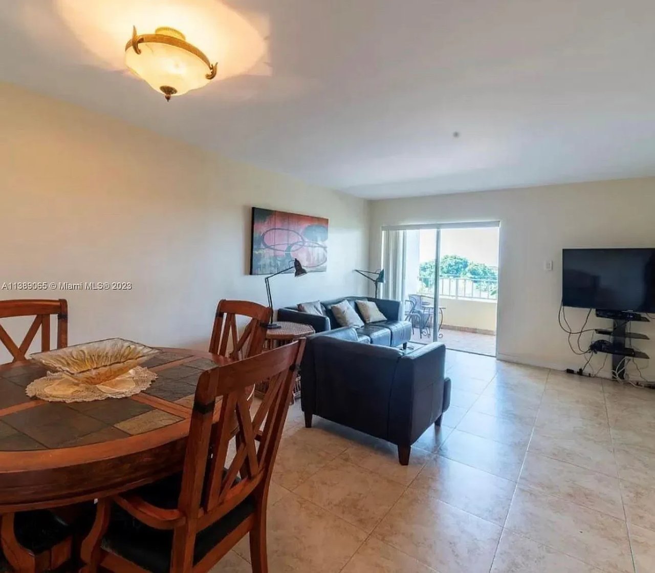 3304 Virginia Street APT 6D