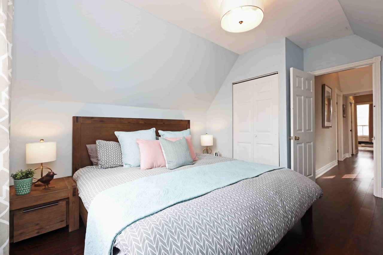 CHARMING DETACHED HOME