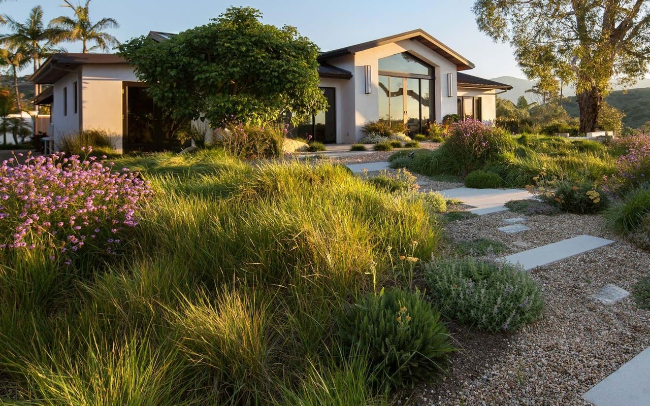 For the Home: Here's Why Fall Is the Perfect Time for Some Major Landscaping