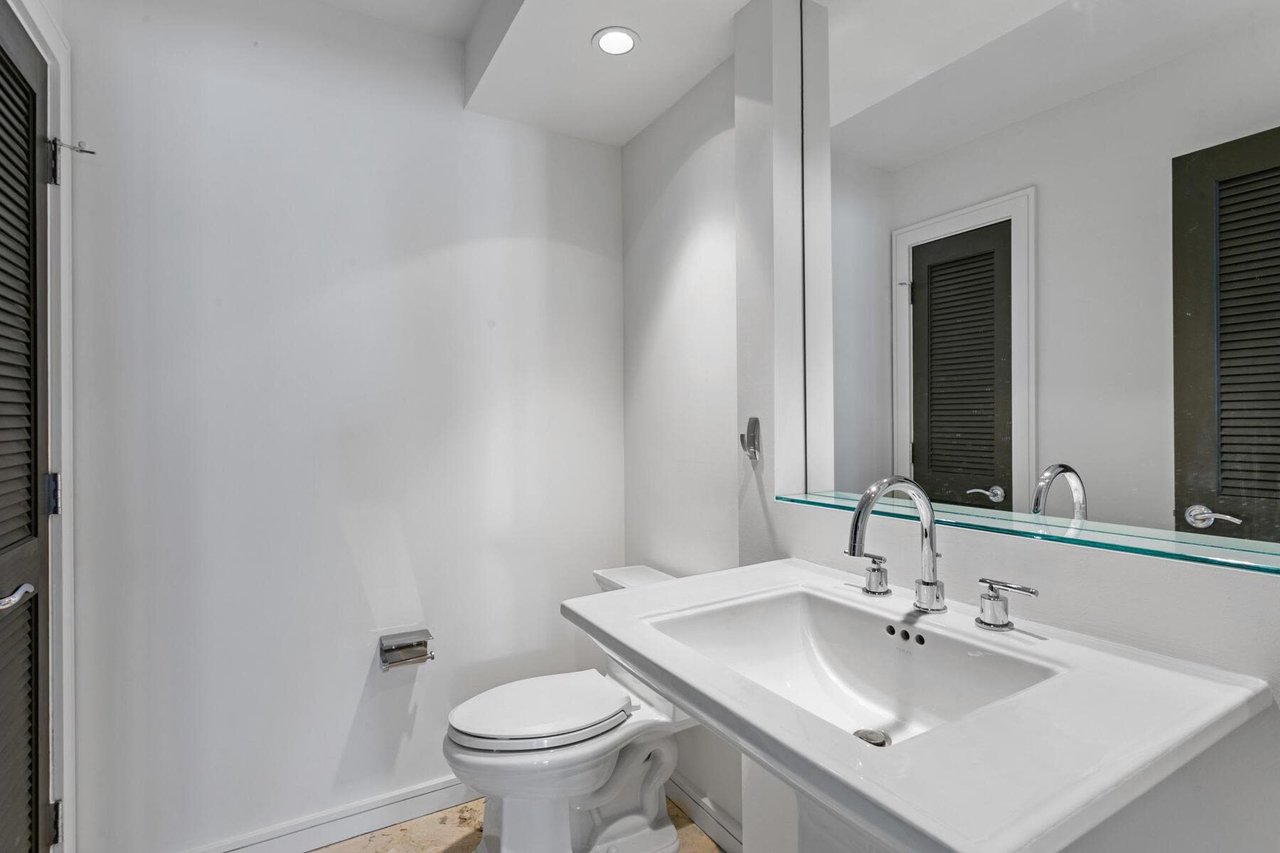 1801 S. Flagler Drive, 511