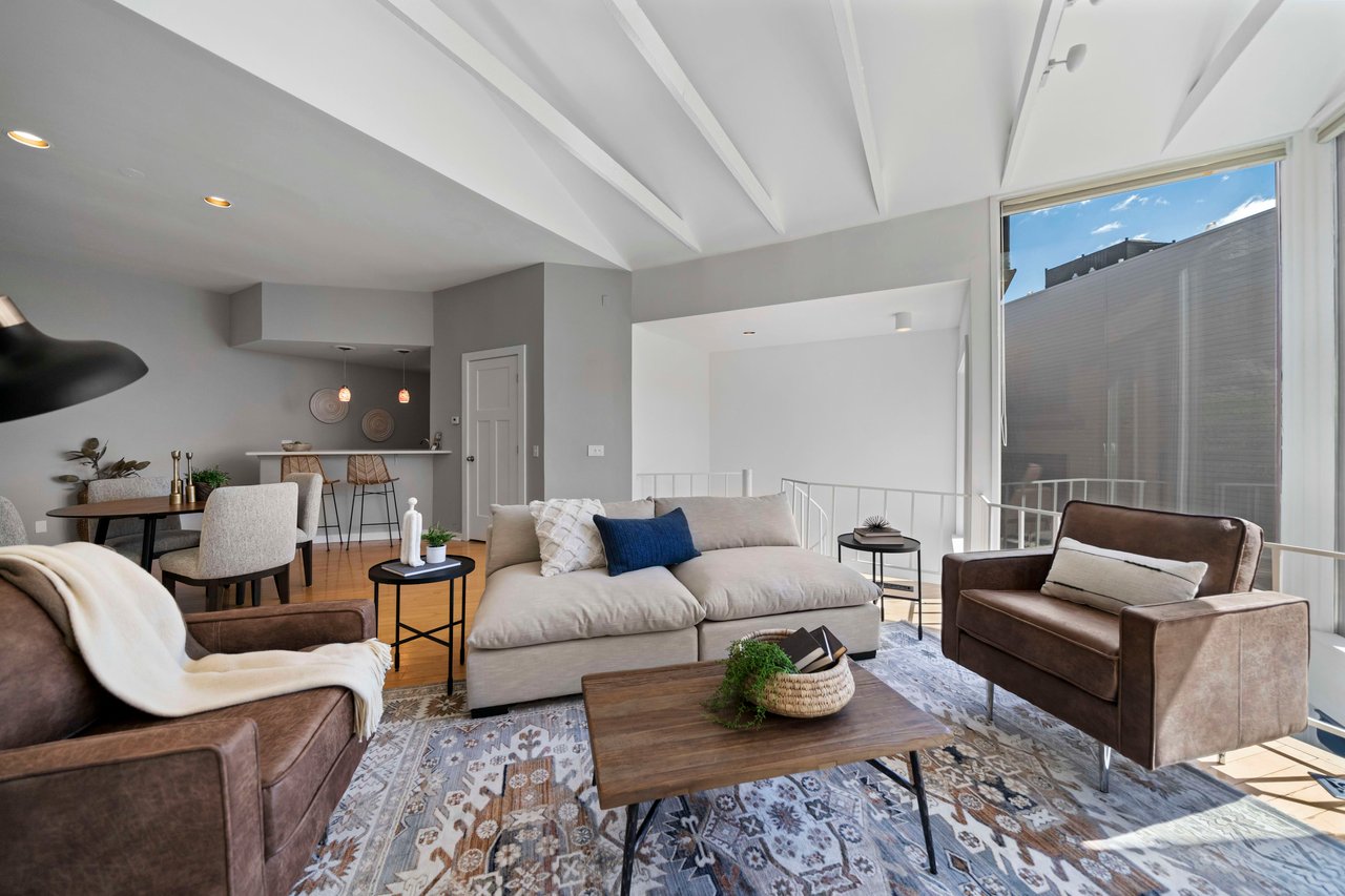 1041 SAINT GREGORY STREET #4