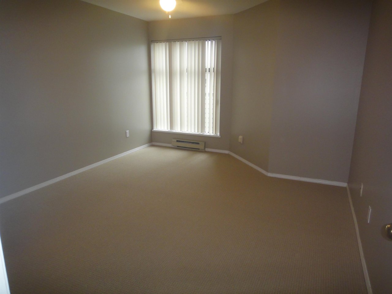 409-2925 Glen Dr
