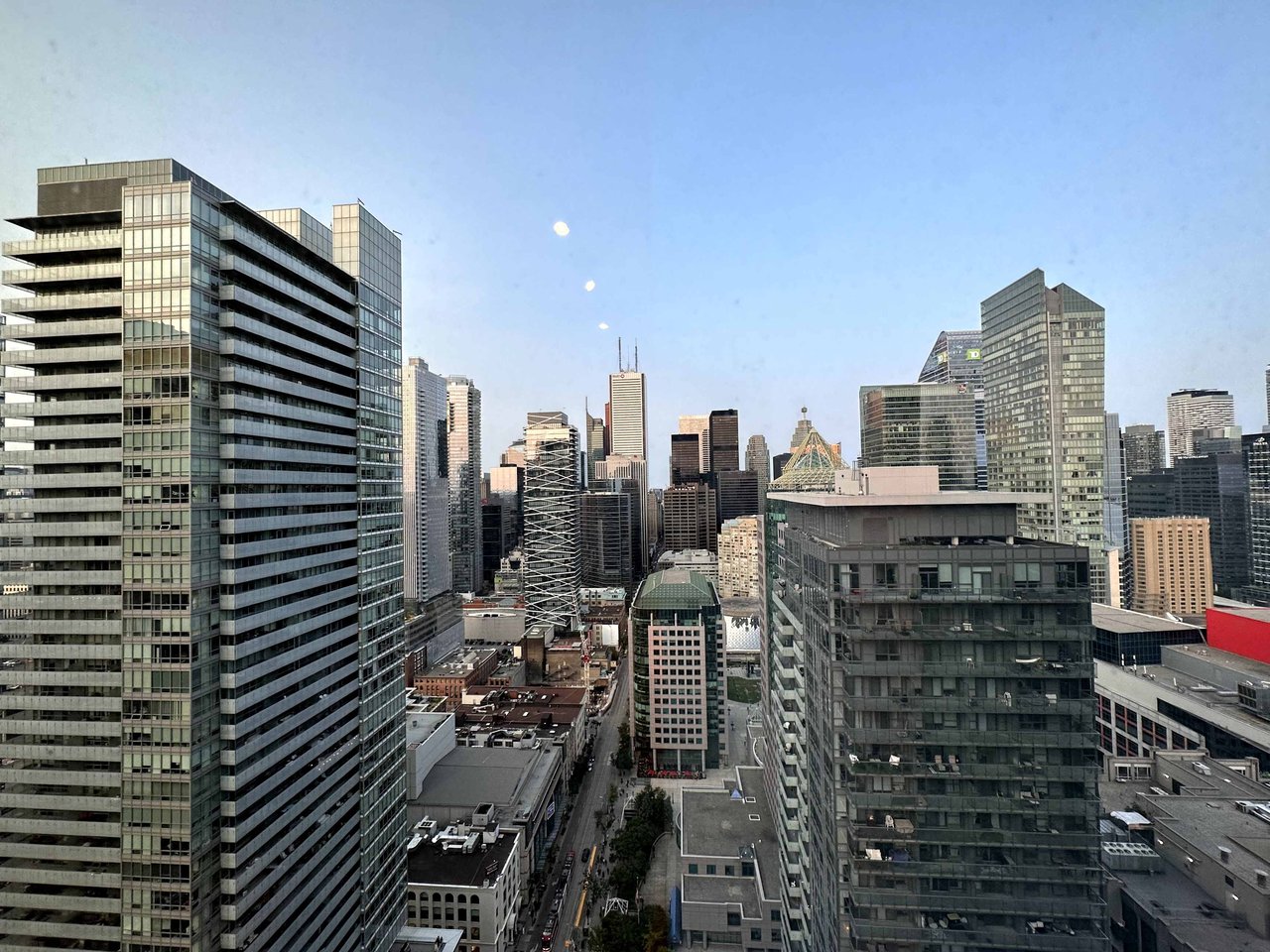 327 King St W, Unit 3601