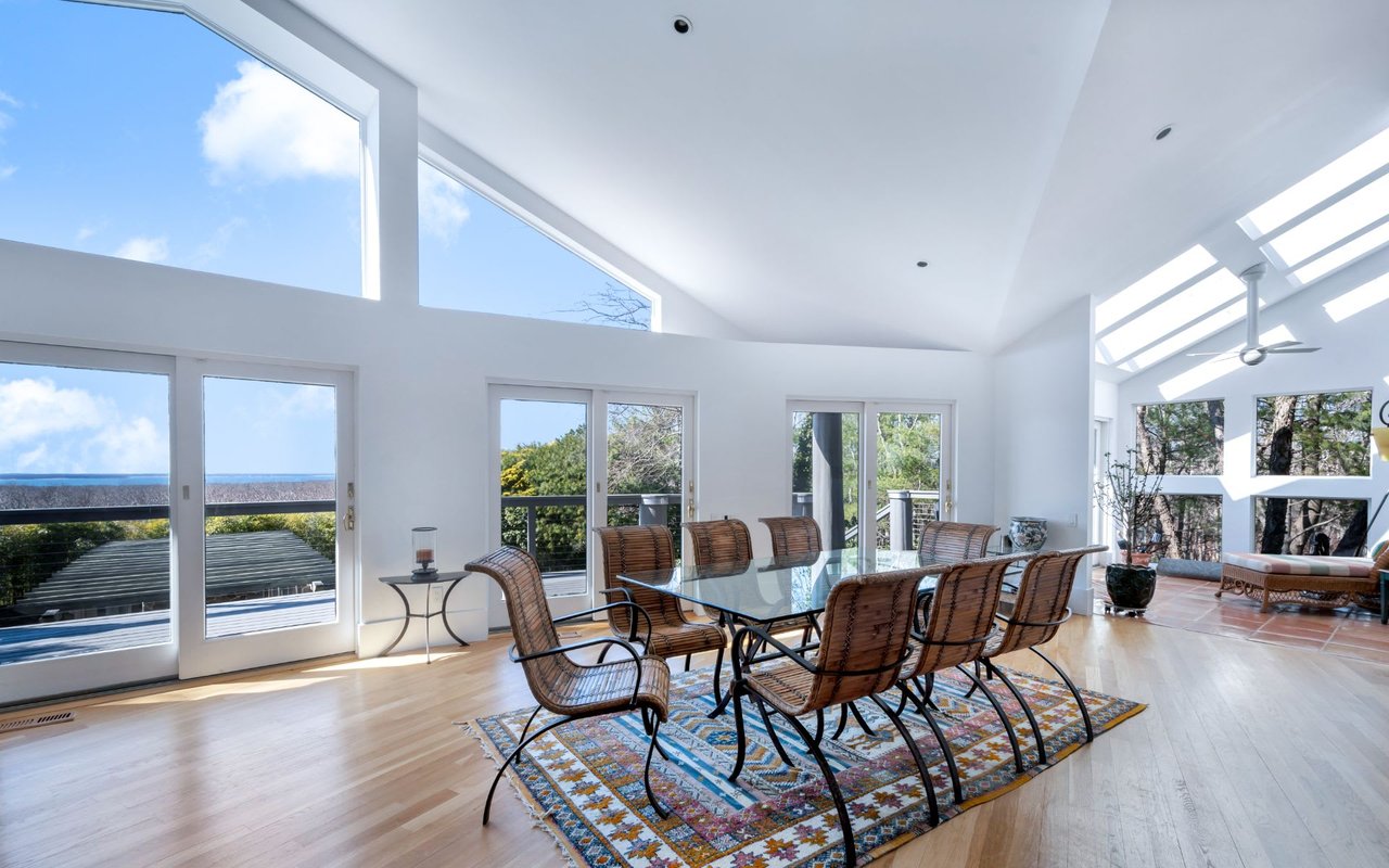 14 Water Mill Heights Dr