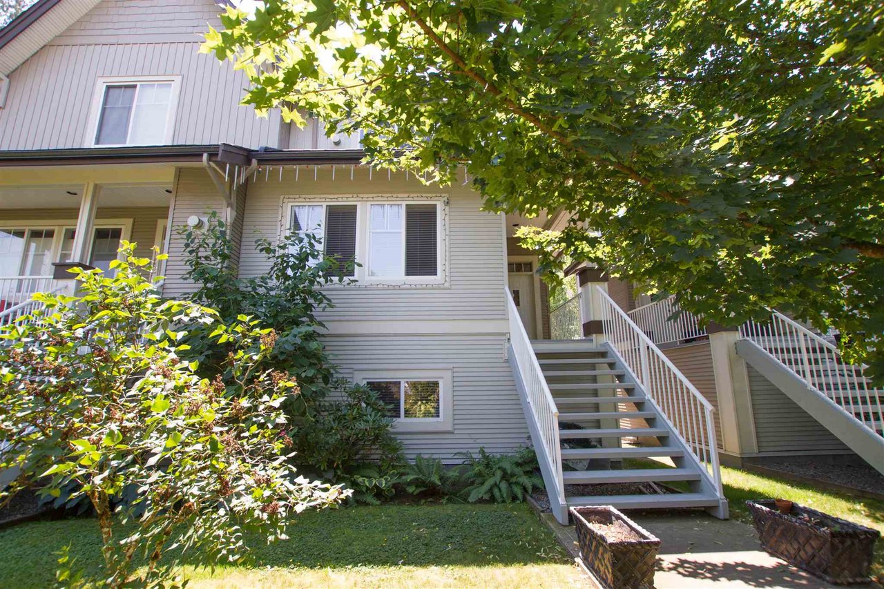 11-1800 Mamquam Rd