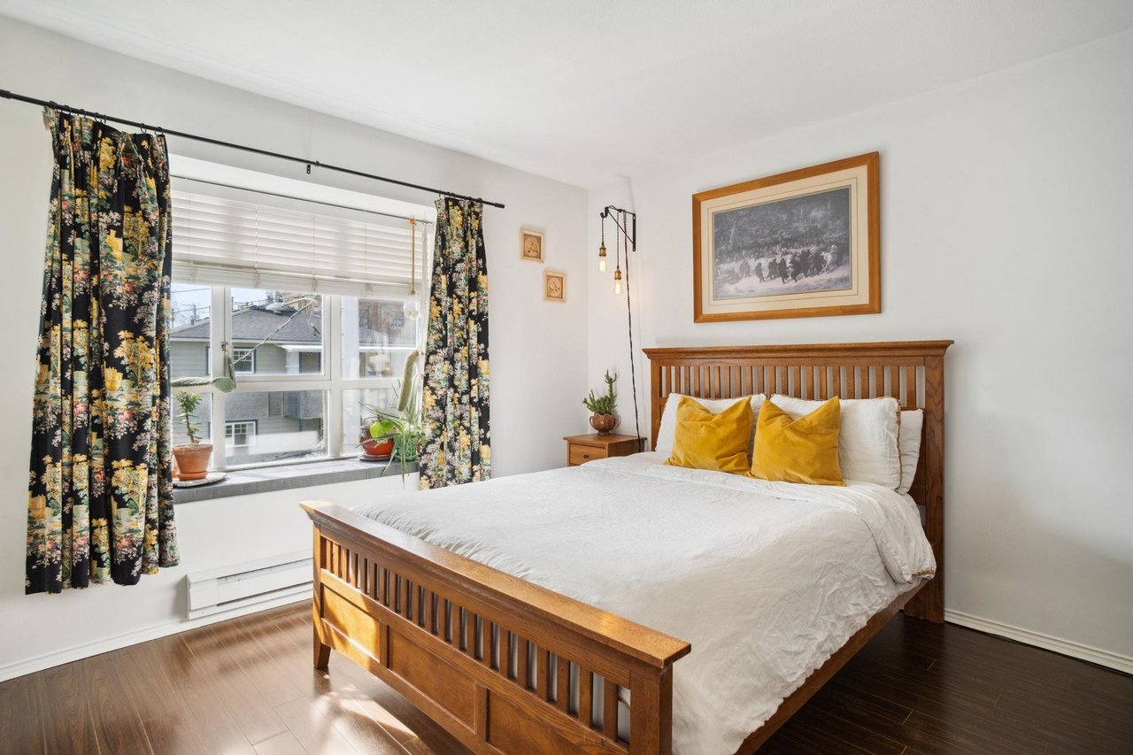 303-228 E 14th Ave