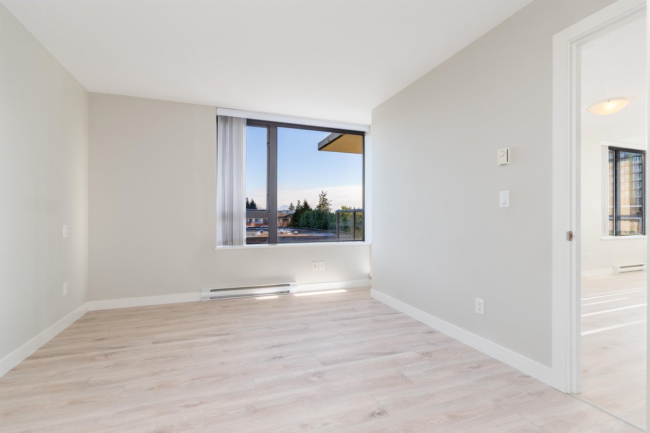 503-7325 Arcola St