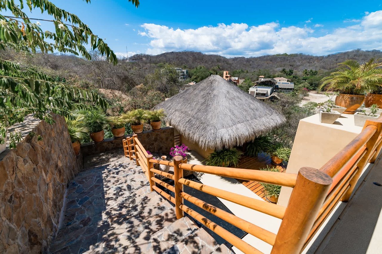 6 bedroom, Single Family Homes, Villa Sagrario, Montecito Beach Village