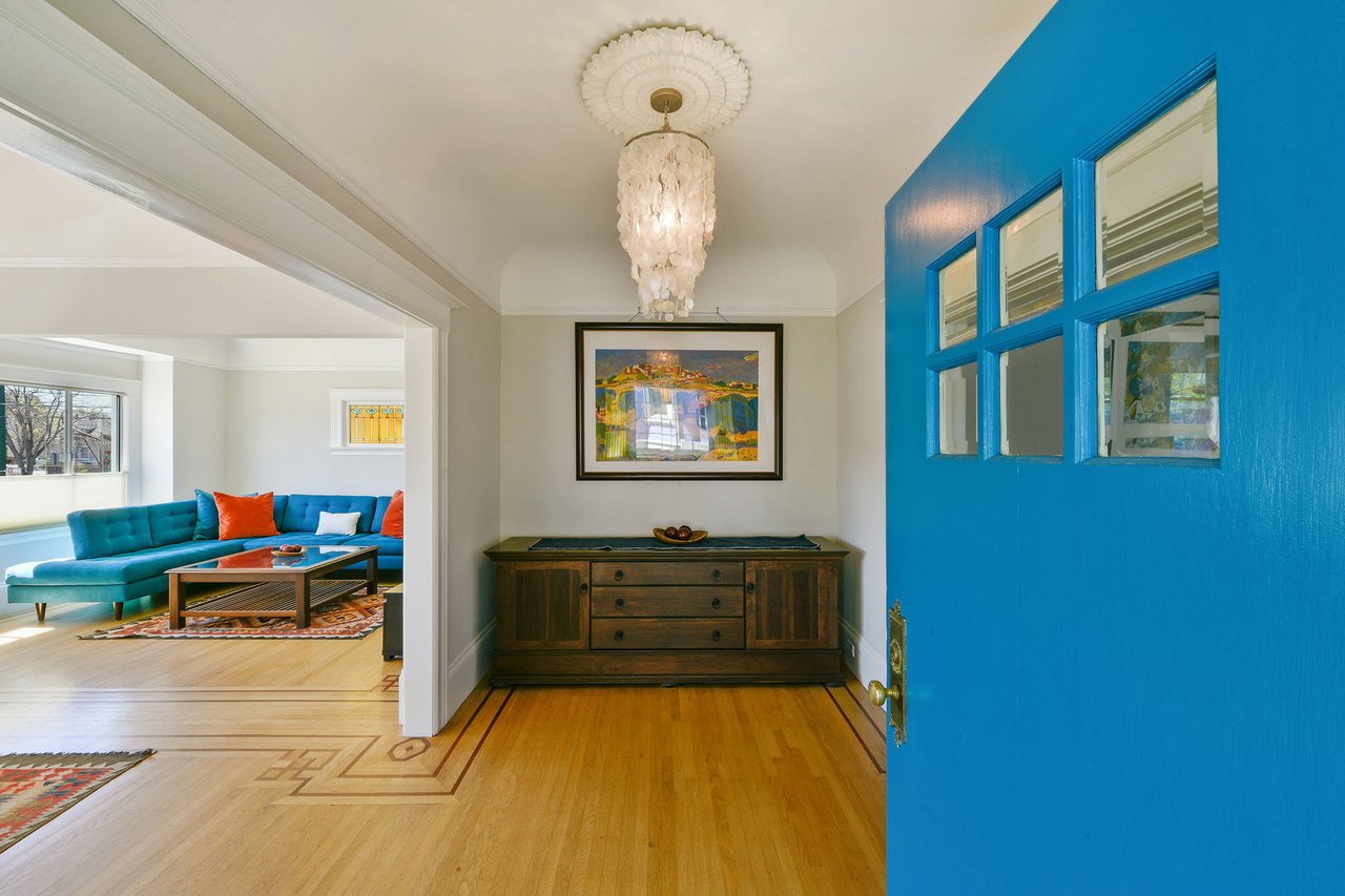 811 Santa Clara Ave
