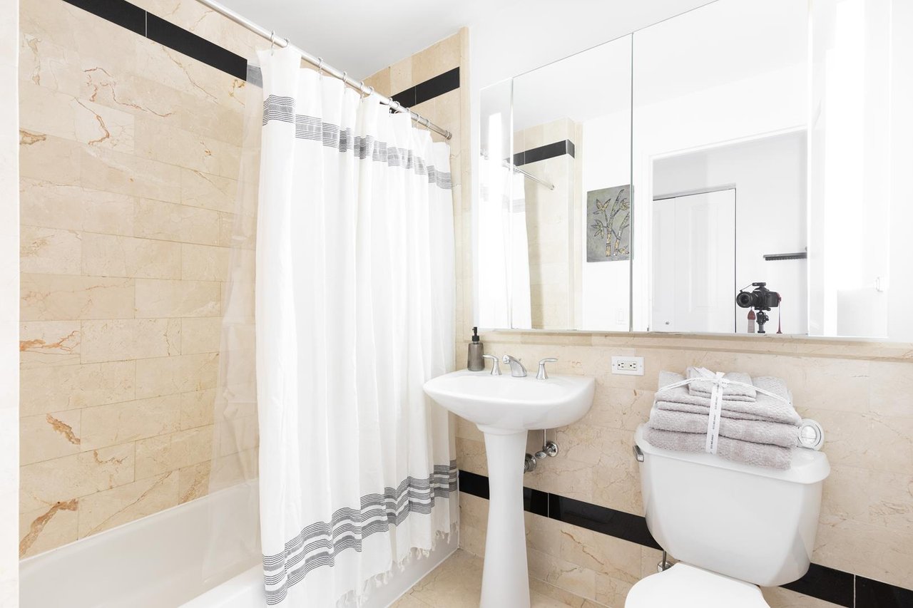 20 West Street, Apt 41-E