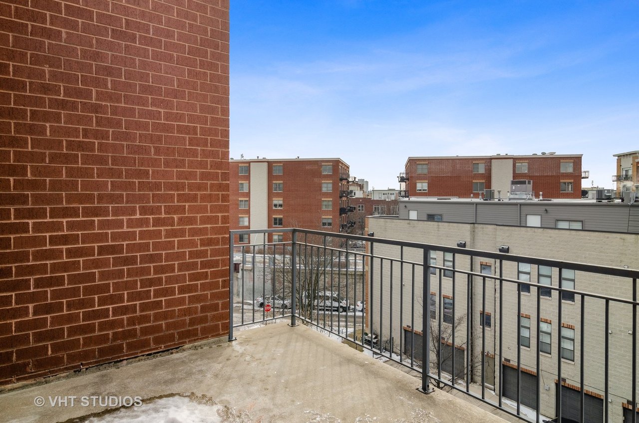 1825 N Winnebago Avenue # 403