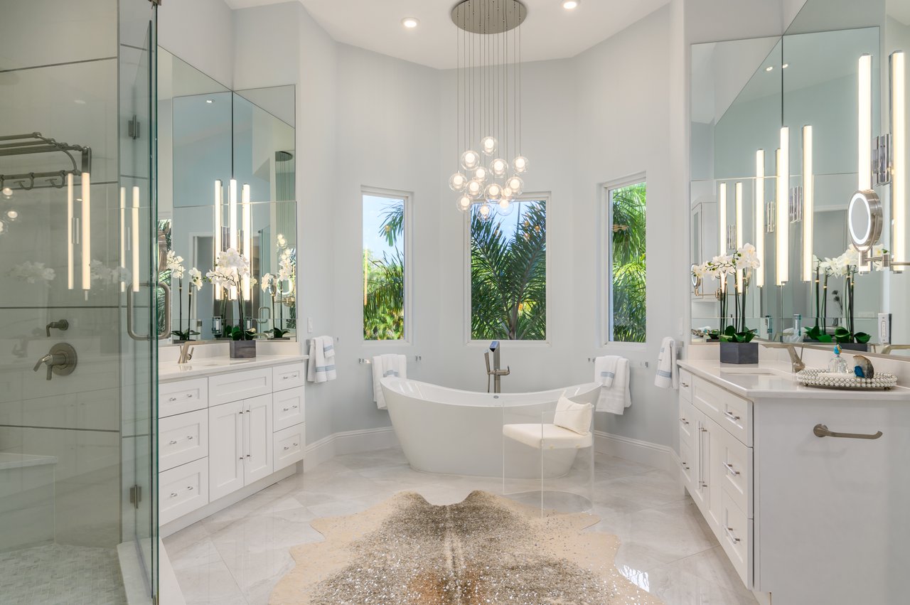 500 Ketch Lane, Country Club Shores, Longboat Key